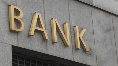 Payızda bankları stresli vəziyyət gözləyir: - Problemli kreditlər...
