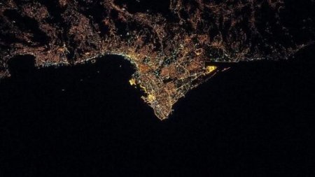 NASA Beyrutdakı partlayışın peyk görüntülərini yaydı - FOTO