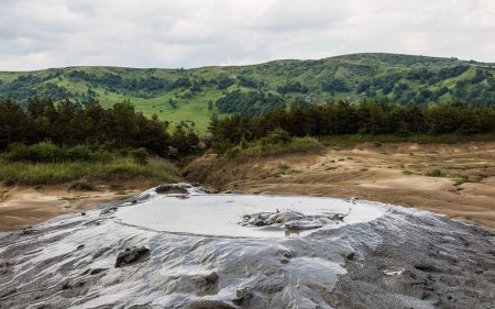 Azərbaycanda ilk dəfə palçıq vulkanlarının püskürmə dərinliyi araşdırılıb