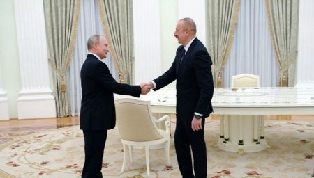 Vladimir Putin Azərbaycanla Rusiya dövlətinin əlaqələrini qiymətləndirib