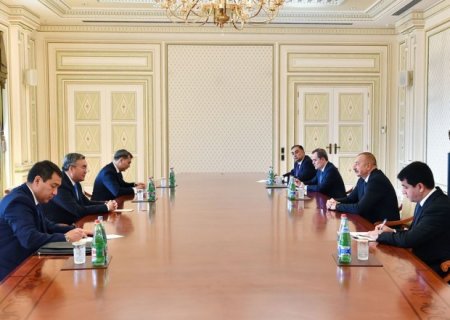İlham Əliyev Qazaxıstanın Baş nazirinin müavinini qəbul etdi