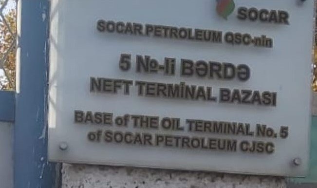 5 nömrəli neft terminalı bazasının müdirinin ancaq adı Hacıdır... - "Əməli Allahdan uzaqdır..."