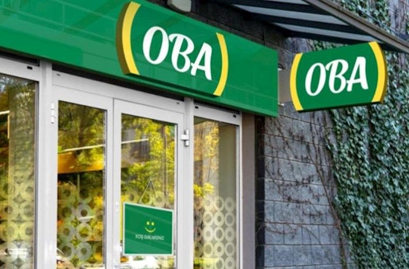 "Oba Market"dən alınan konfetdən qurd çıxdı - VİDEO