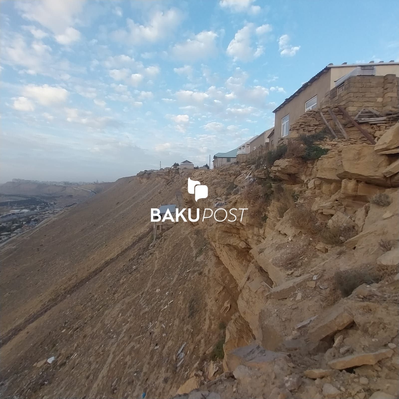 Bakıda sal qayanın üstündə gecəqondu məktəb - Direktorla sakinin yol davası (FOTO/VİDEO)